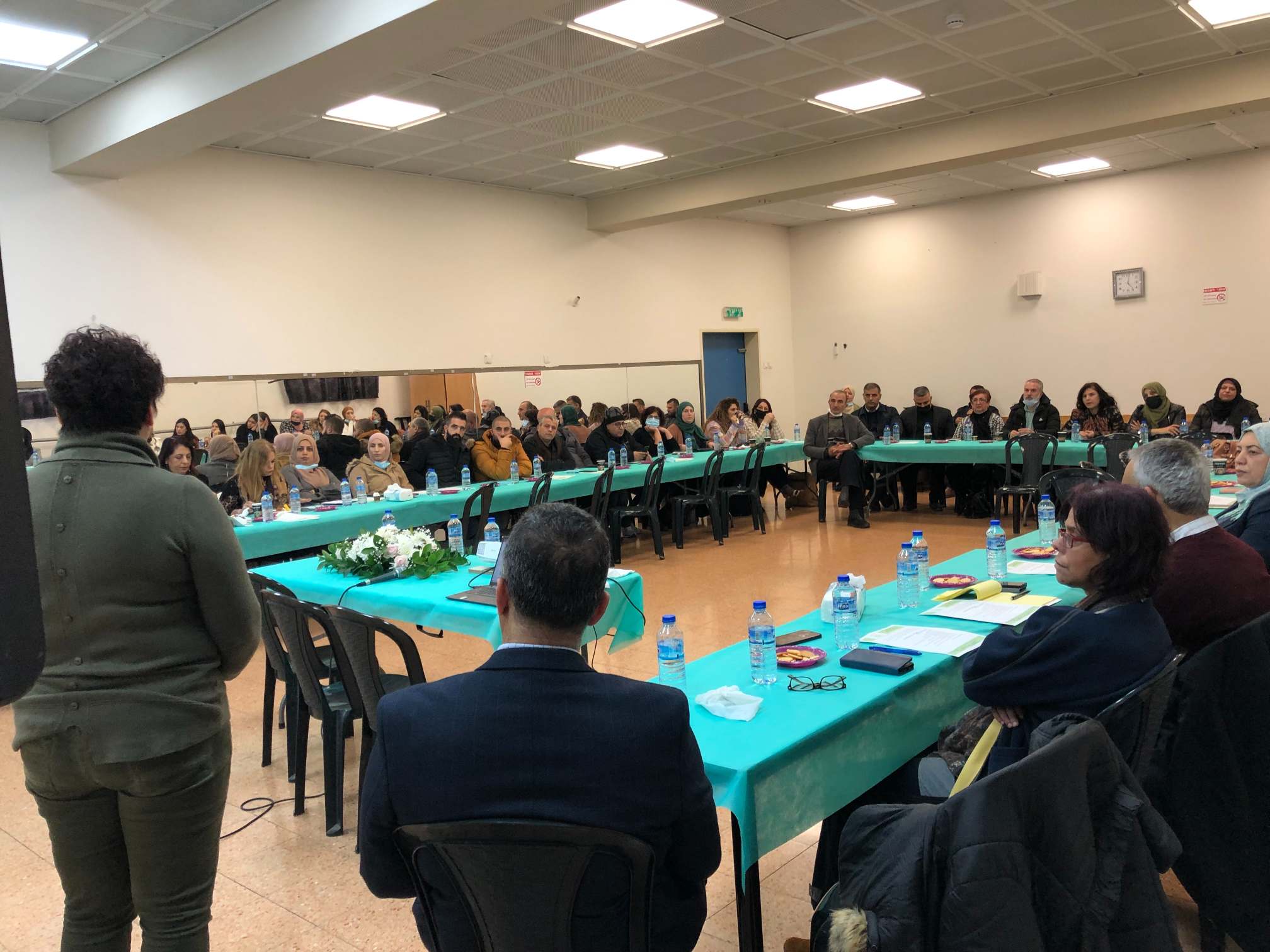 تنجيع وتعميق وزيادة تشبيك العمل بين قسم المعارف وقسم الشؤون الاجتماعية، بما يخص معالجة قضايا "اولاد وشبيبة في ضائقة" 